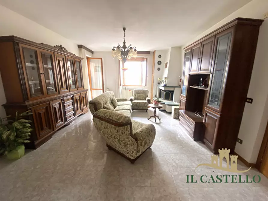 Immagine 6 di Appartamento in vendita  in Viale della Repubblica a Panicale