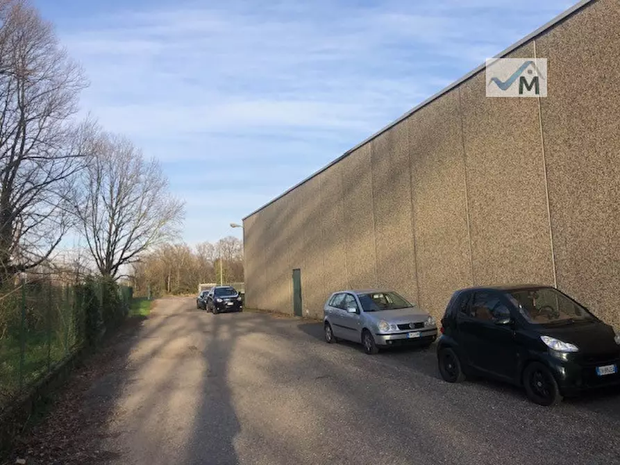 Immagine 2 di Capannone industriale in vendita  in VIA DELLE VIOLE a Cogliate