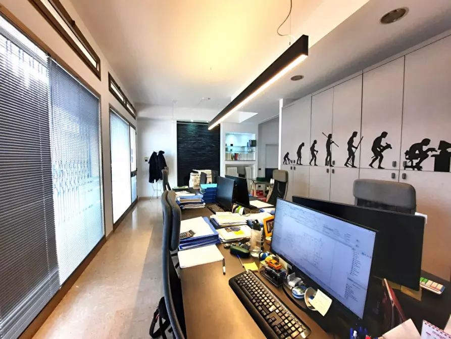 Immagine 2 di Negozio in vendita  in via Firenze a Villafranca Padovana