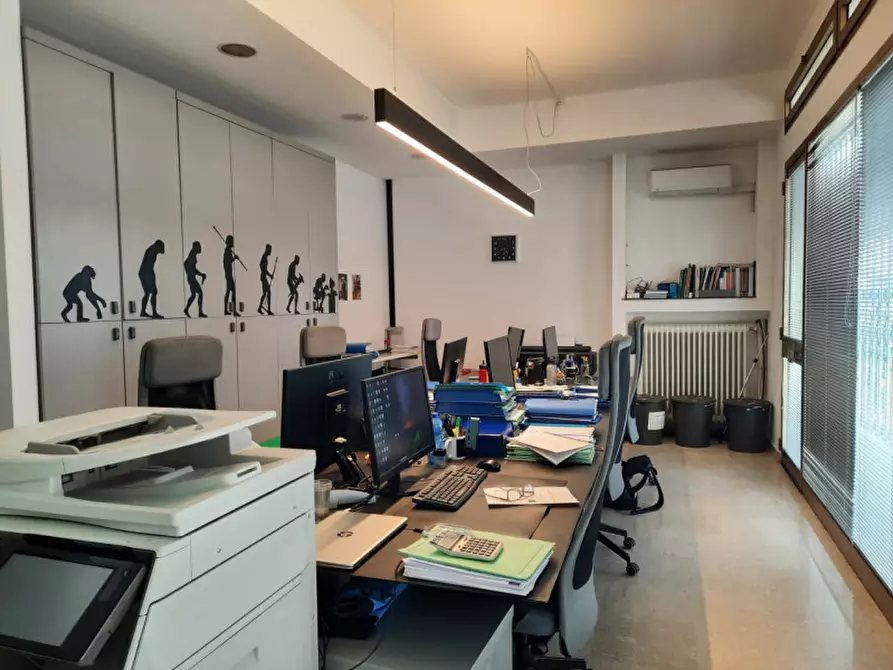 Immagine 3 di Negozio in vendita  in via Firenze a Villafranca Padovana