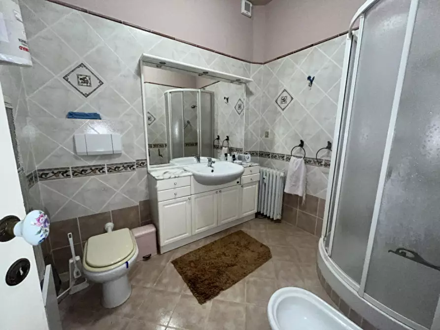 Immagine 29 di Appartamento in vendita  in Via S. Jacini a Roma