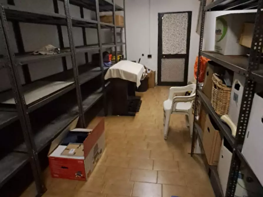 Immagine 5 di Magazzino in vendita  in Via Allea Comunale a Turbigo