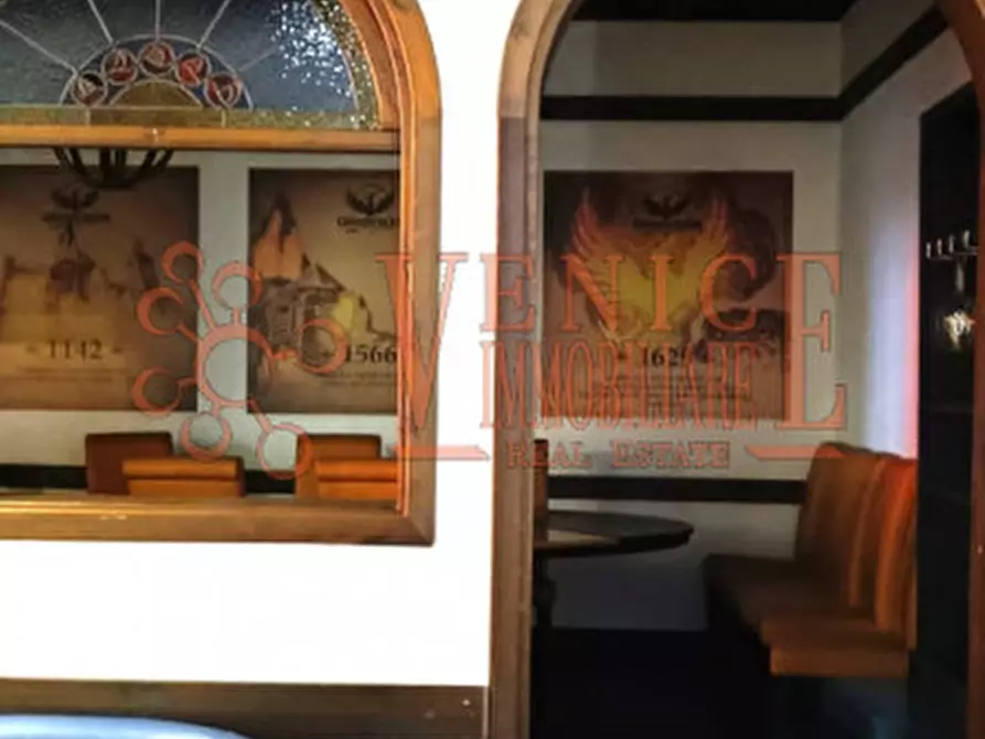 Immagine 5 di Attività commerciale in vendita  a Mirano