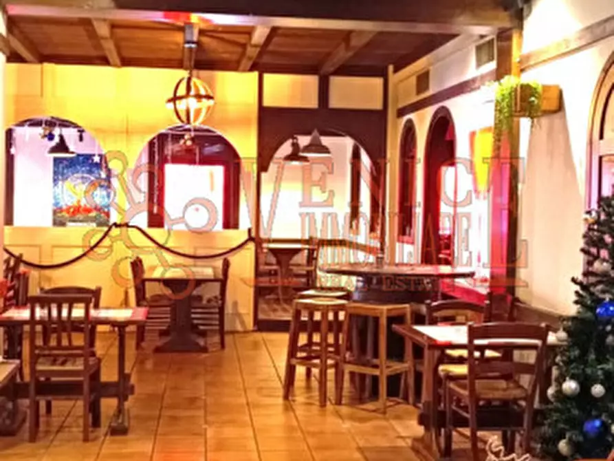 Immagine 8 di Attività commerciale in vendita  a Mirano