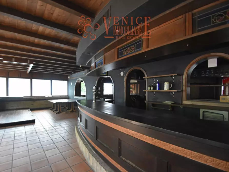 Immagine 15 di Attività commerciale in vendita  a Mirano