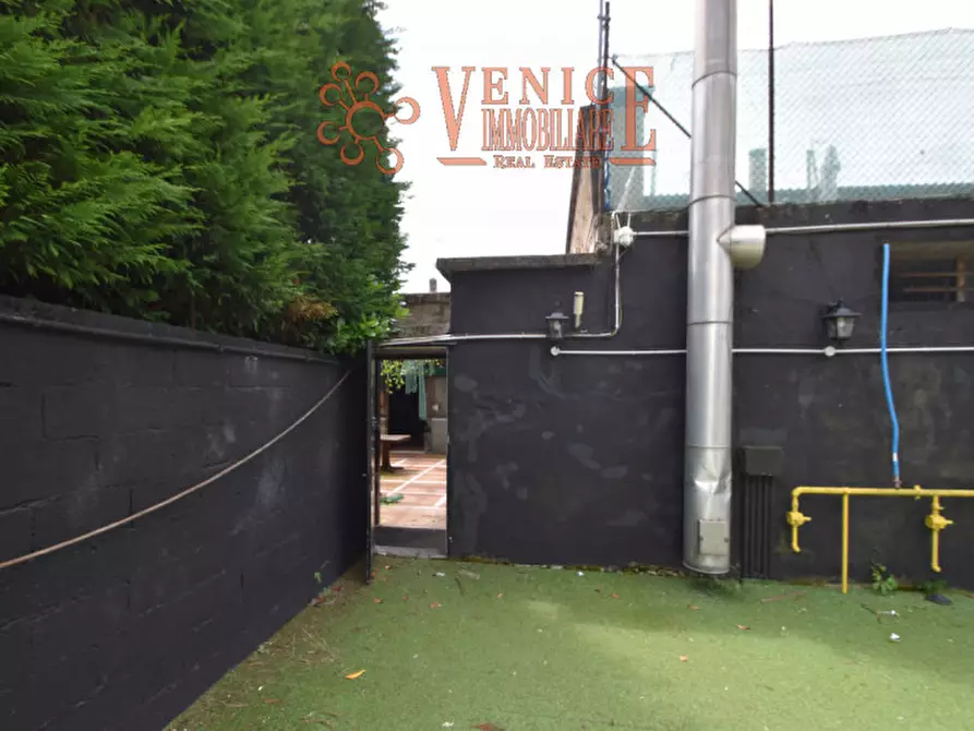 Immagine 21 di Attività commerciale in vendita  a Mirano