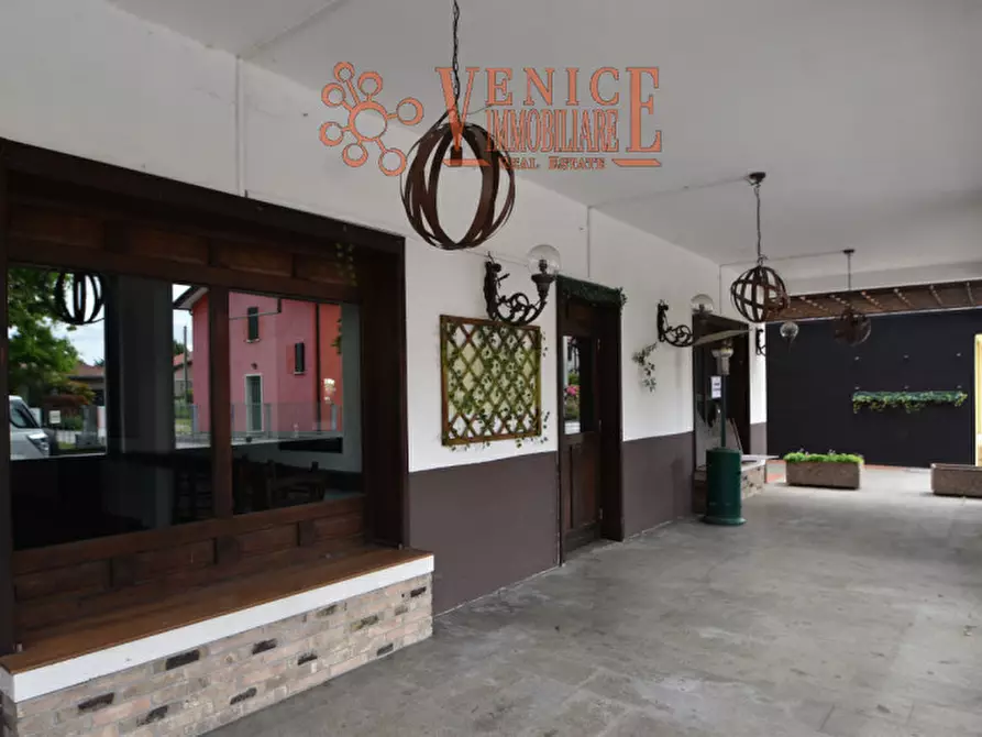 Immagine 24 di Attività commerciale in vendita  a Mirano
