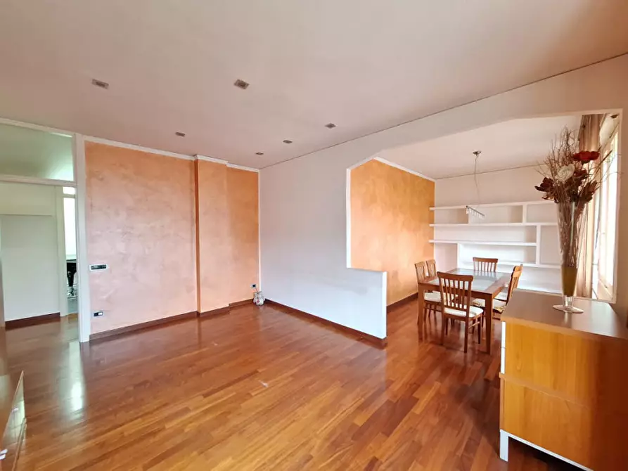 Immagine 1 di Appartamento in vendita  in Via Luigi Boscolo a Rovigo