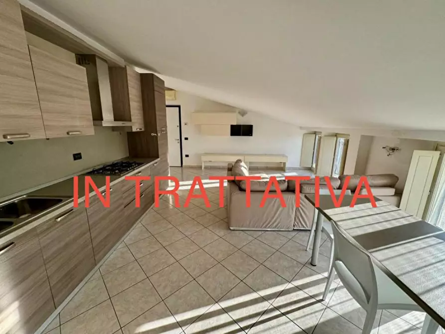 Immagine 1 di Appartamento in vendita  in VIA CESARE BATTISTI, 13 a Ghedi