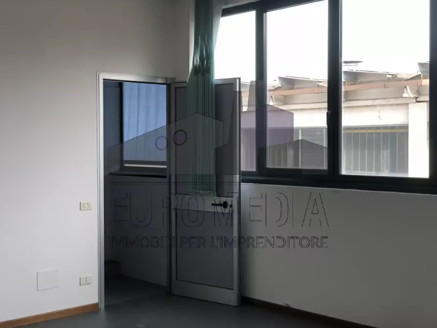 Immagine 3 di Ufficio in affitto  in Via roma, 1 a Trissino