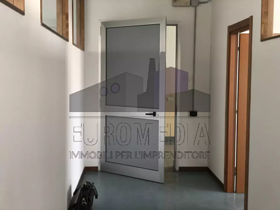 Immagine 4 di Ufficio in affitto  in Via roma, 1 a Trissino