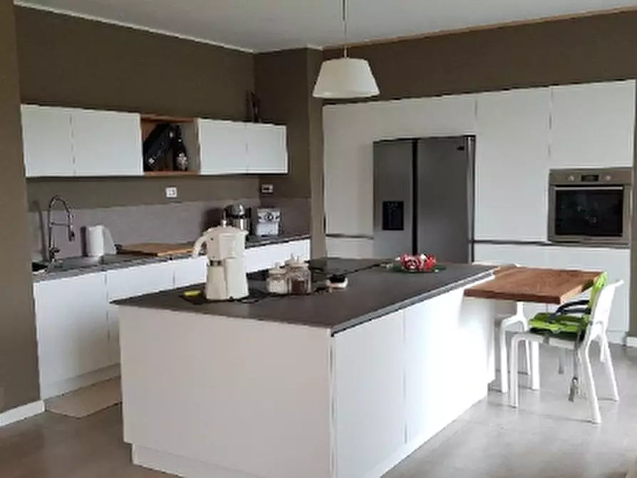 Immagine 5 di Villa in vendita  in via Frascate n° 1 a Gropello Cairoli