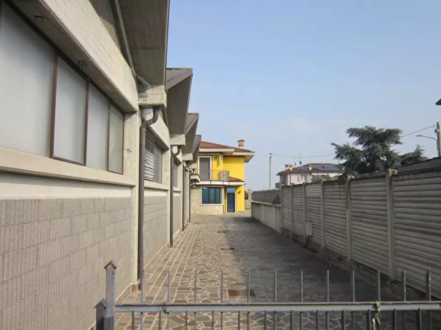 Immagine 27 di Magazzino in vendita  in Via San Giovanni a Rovato