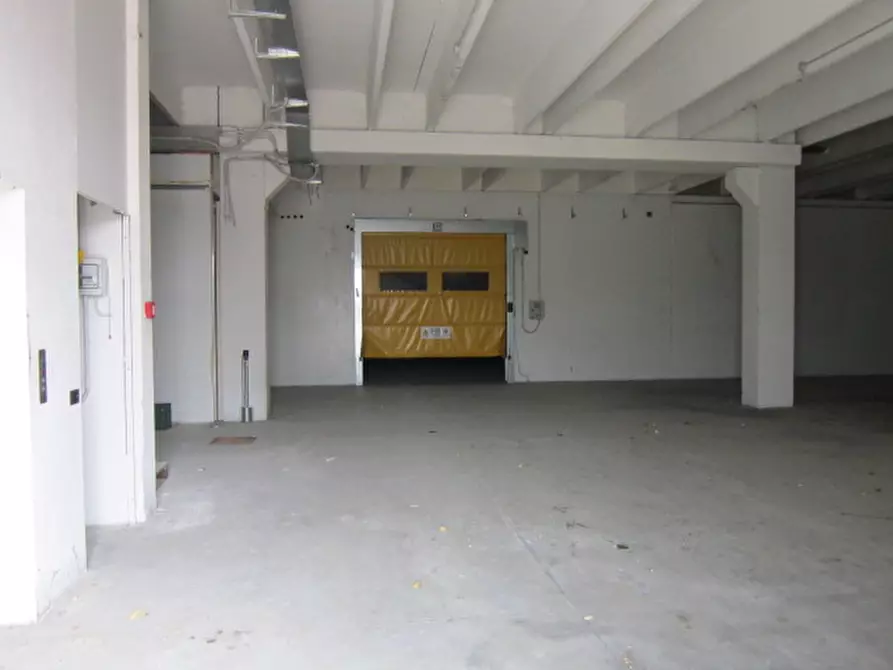 Immagine 5 di Capannone industriale in vendita  in Via Donatori di Sangue 8 a San Paolo