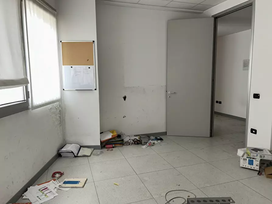 Immagine 4 di Ufficio in vendita  in Viale Sant'Eufemia 34 a Brescia