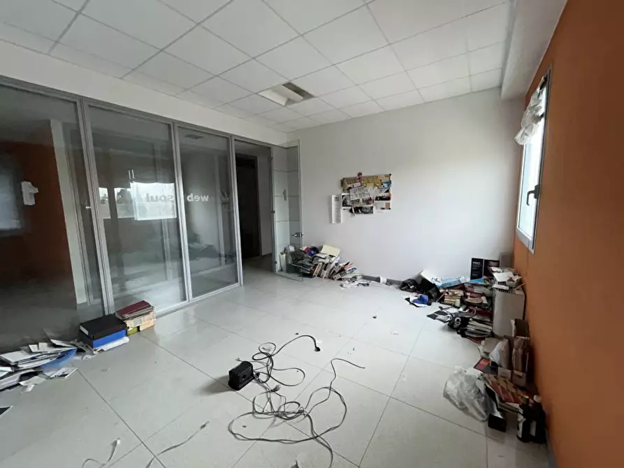Immagine 10 di Ufficio in vendita  in Viale Sant'Eufemia 34 a Brescia
