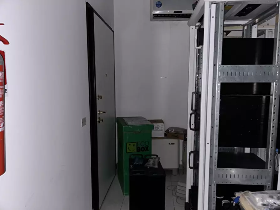 Immagine 14 di Ufficio in vendita  in Viale Sant'Eufemia 34 a Brescia