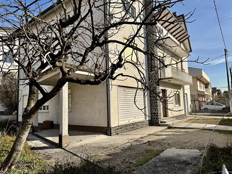 Immagine 1 di Appartamento in vendita  in via Zanella a Dueville