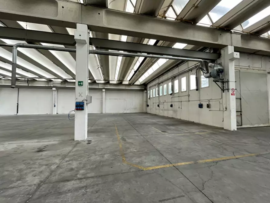 Immagine 1 di Capannone industriale in vendita  in Via Mazzini a Rosà