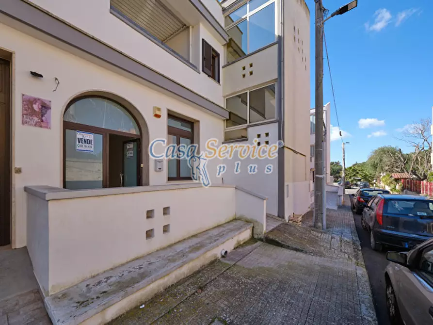 Immagine 4 di Negozio in affitto  in Via Duca delle Puglie a Matino