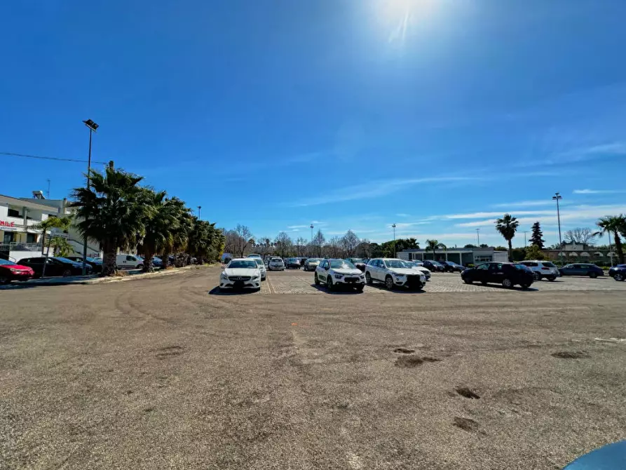 Immagine 9 di Negozio in affitto  in Via Duca delle Puglie a Matino