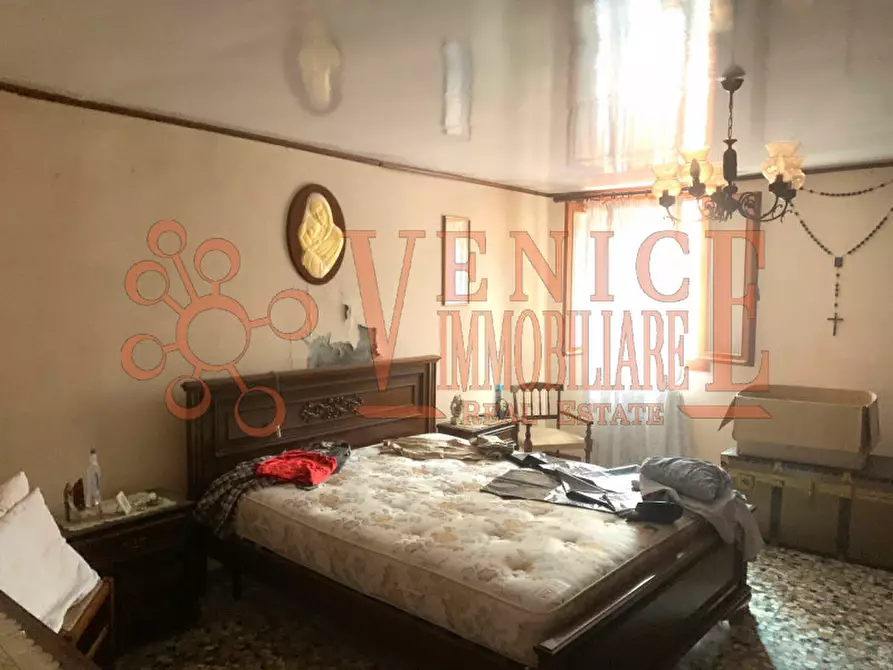 Immagine 8 di Villetta a schiera in vendita  a Venezia