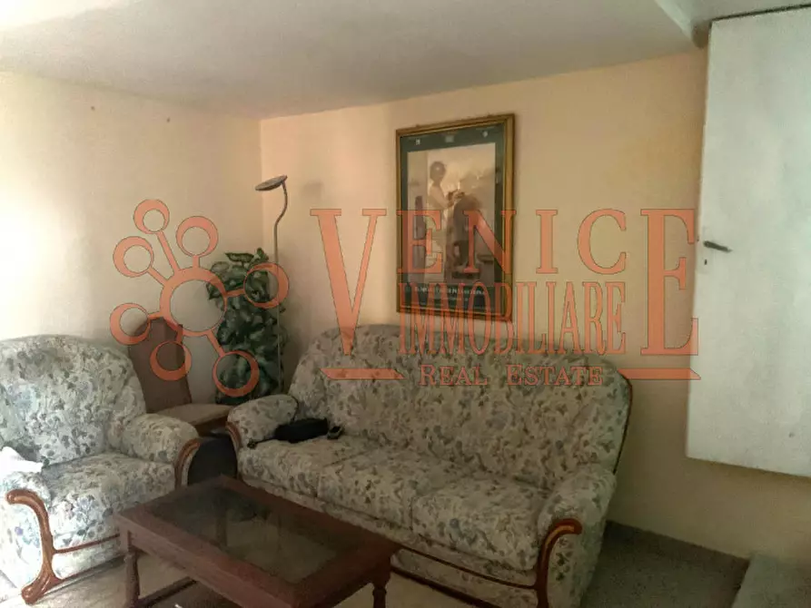 Immagine 6 di Villetta a schiera in vendita  a Venezia