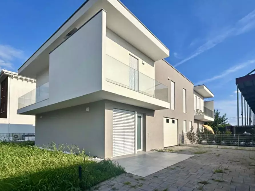Immagine 1 di Casa bifamiliare in vendita  in VIA PALLADIO a Cittadella