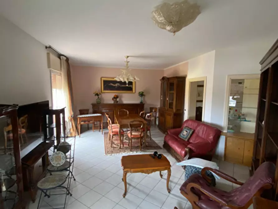 Immagine 1 di Appartamento in vendita  in via bolsena a Selvazzano Dentro