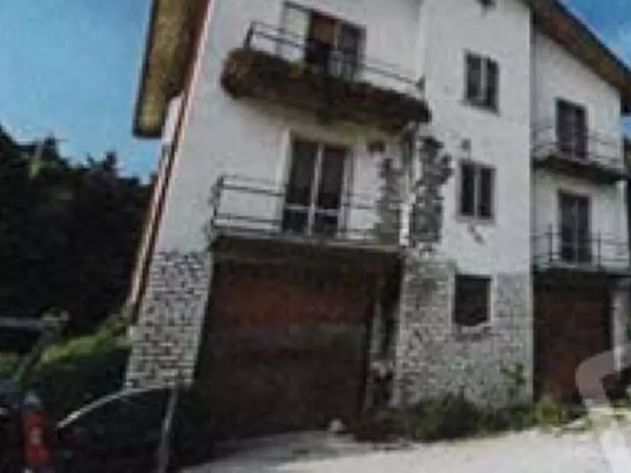 Immagine 1 di Palazzo in vendita  a Rovere' Veronese