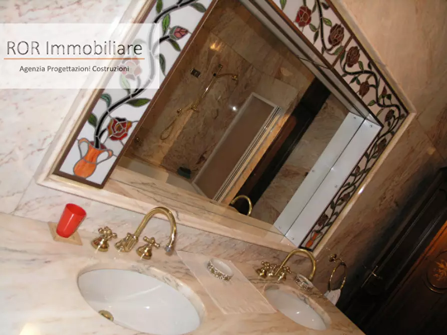 Immagine 23 di Villa in vendita  in via giacomo zanella a Stra