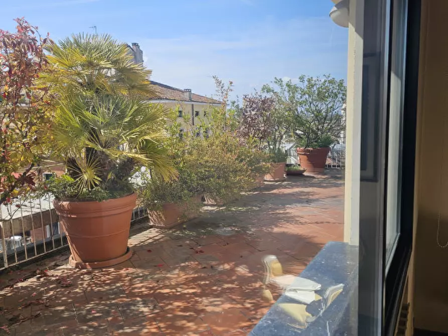 Immagine 21 di Attico in affitto  in via San Fermo a Padova