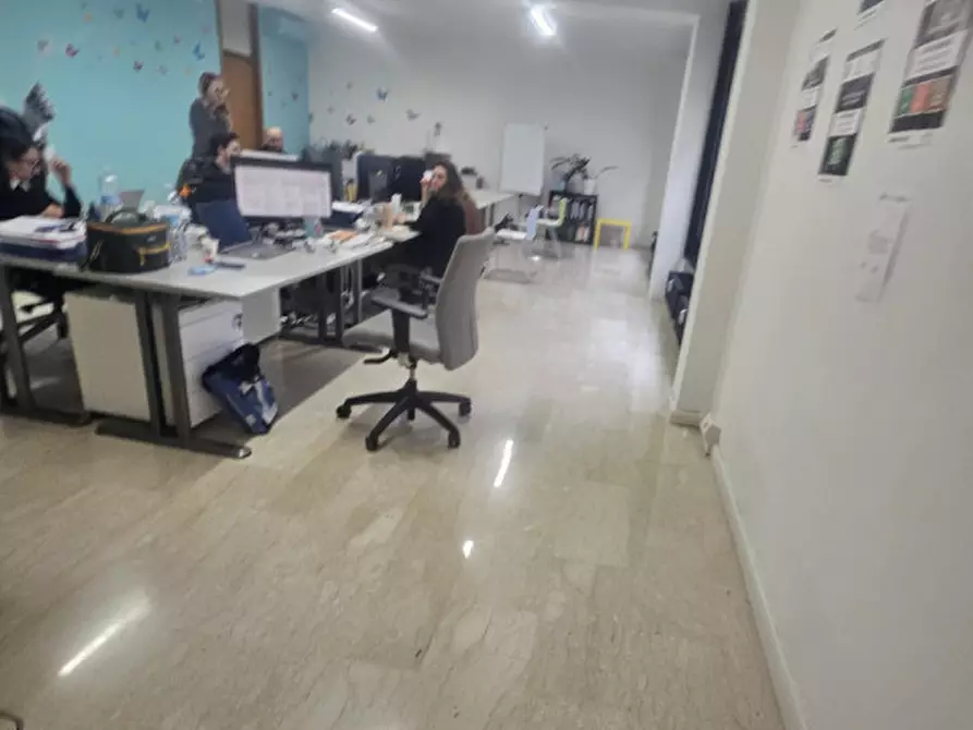 Immagine 20 di Ufficio in vendita  in piazza de gasperi a Padova