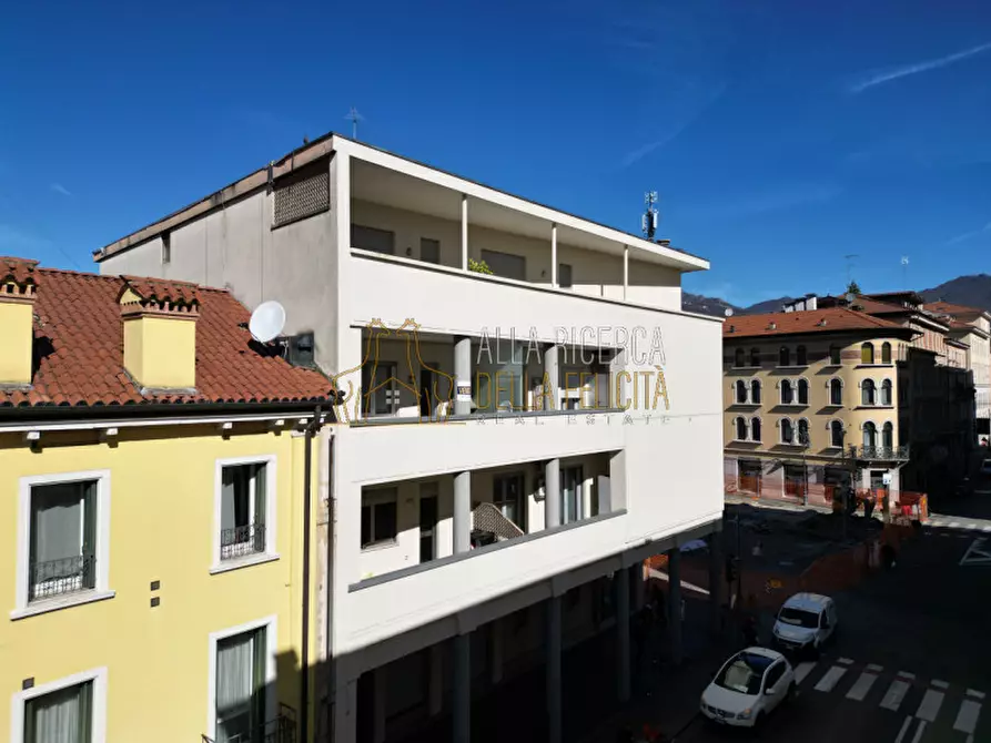 Immagine 1 di Appartamento in vendita  in Piazza Statuto 1 a Schio