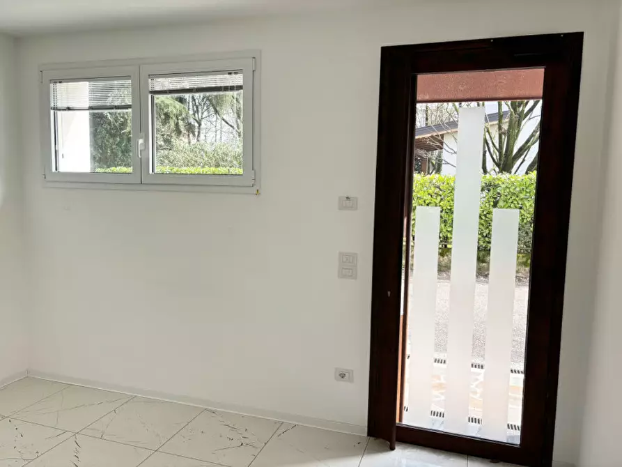 Immagine 2 di Ufficio in affitto  in Via Roma n.143 a Spinea