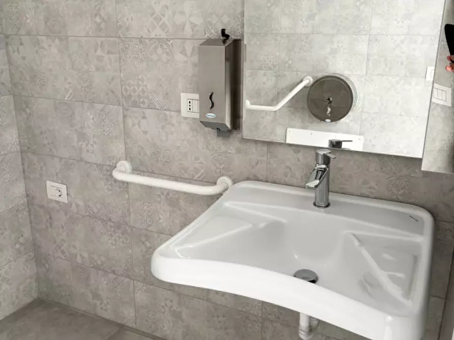 Immagine 9 di Ufficio in affitto  in Via Roma n.143 a Spinea