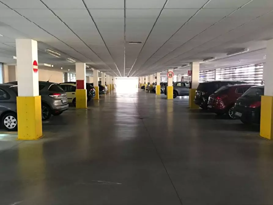 Immagine 2 di Ufficio in vendita  in Viale Ancona, 26 a Venezia