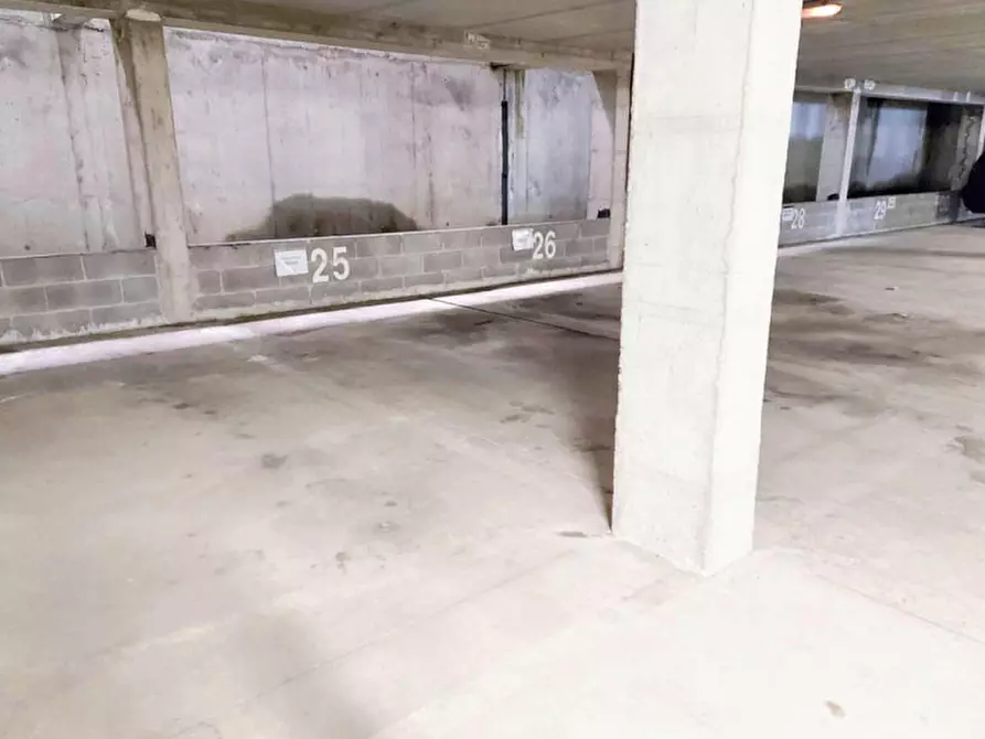 Immagine 4 di Posto auto in vendita  in Motta di sotto, N. snc a Campodolcino