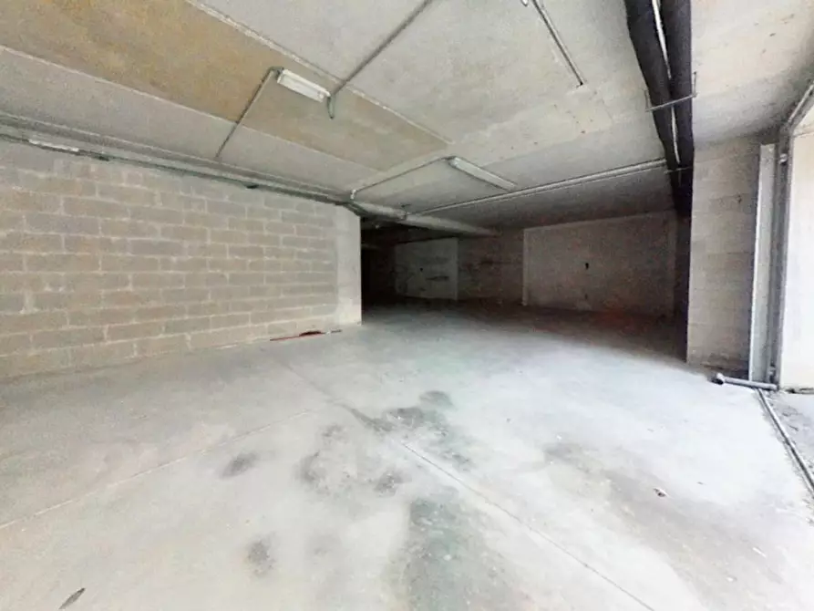 Immagine 3 di Posto auto in vendita  in Motta di sotto, N. snc a Campodolcino