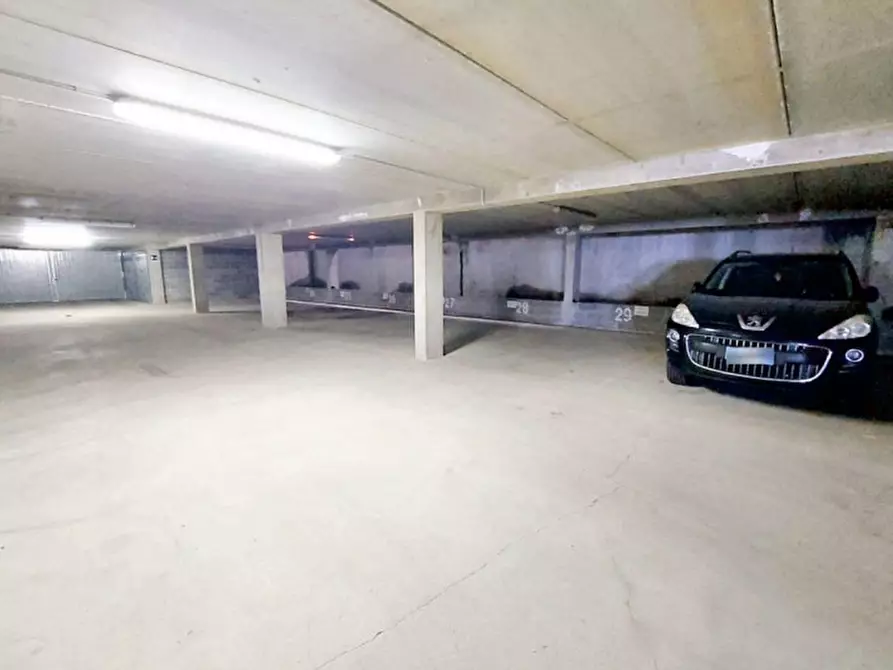 Immagine 5 di Posto auto in vendita  in Motta di sotto, N. snc a Campodolcino