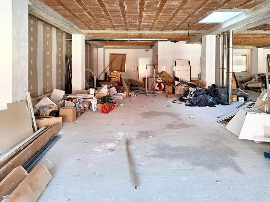 Immagine 5 di Posto auto in vendita  in Motta di sotto, N. snc a Campodolcino