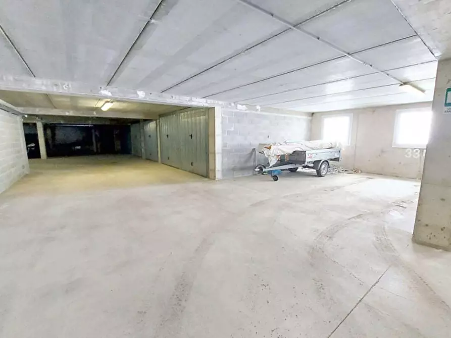 Immagine 4 di Posto auto in vendita  in Motta di sotto, N. snc a Campodolcino