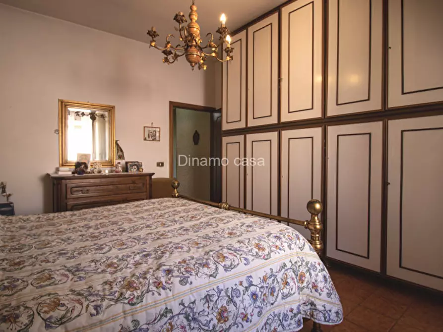 Immagine 12 di Casa indipendente in vendita  a Prato