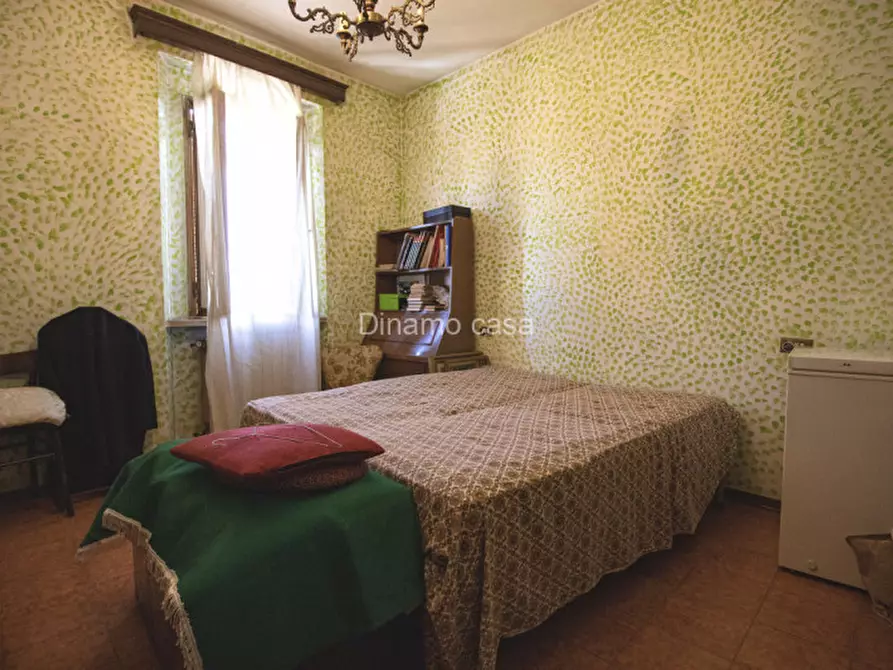 Immagine 15 di Casa indipendente in vendita  a Prato