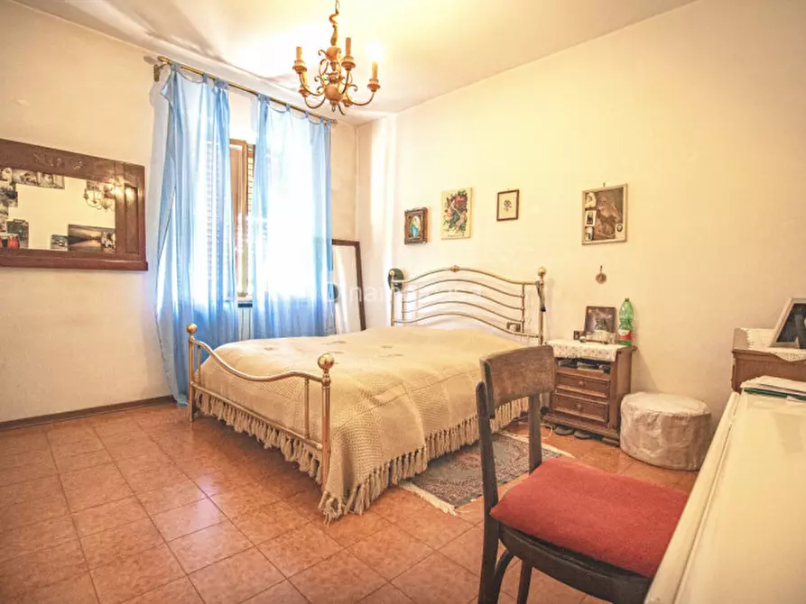 Immagine 25 di Casa indipendente in vendita  a Prato