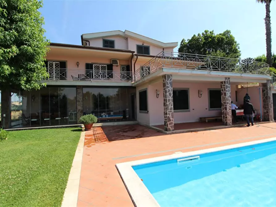 Immagine 3 di Villa in vendita  in Via codette 50 a Sacrofano