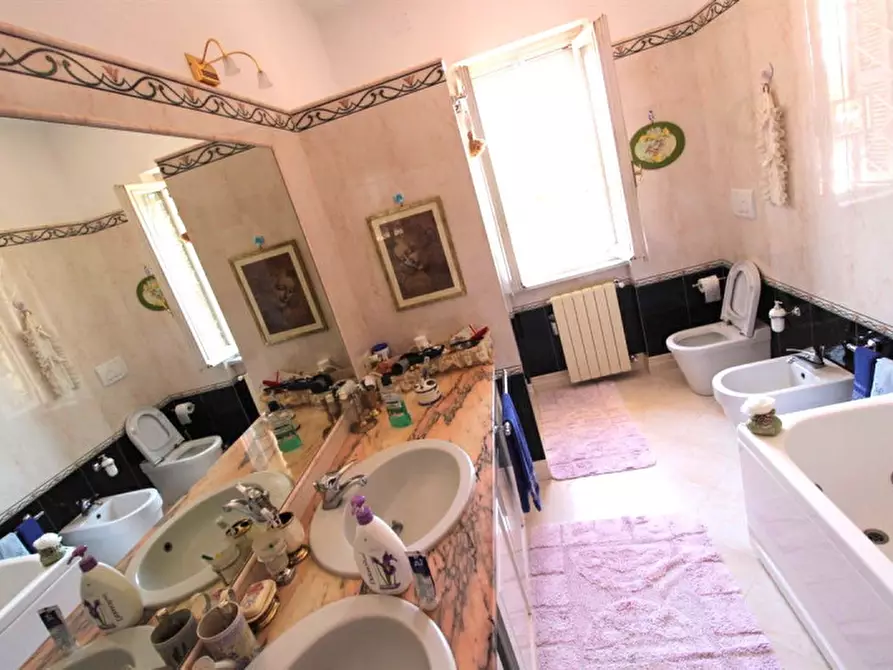 Immagine 15 di Villa in vendita  in Via codette 50 a Sacrofano