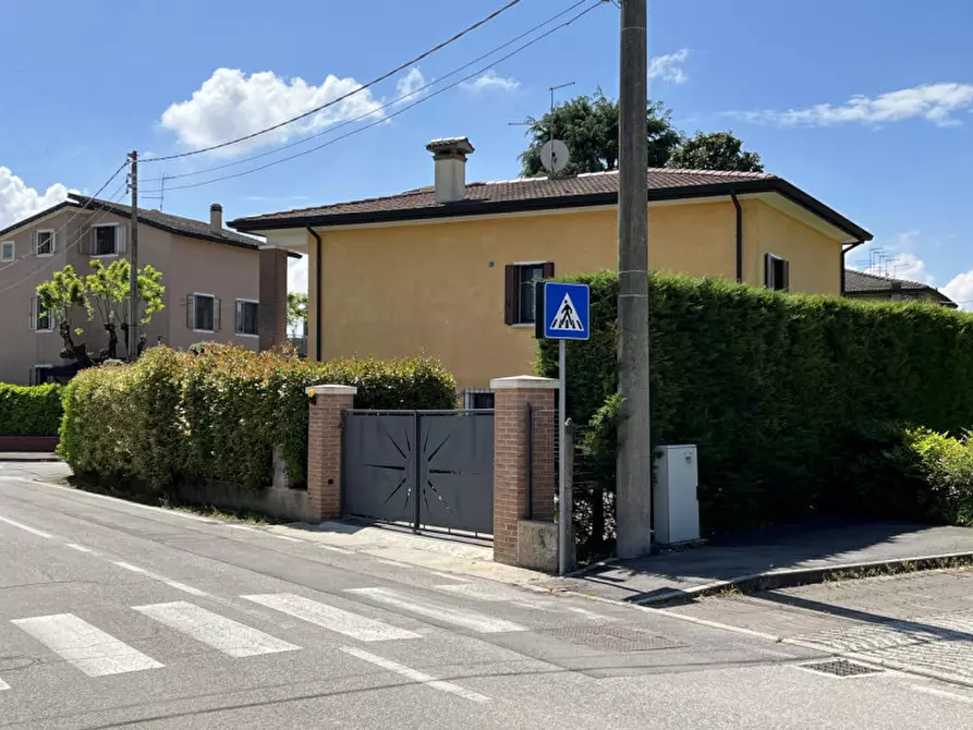 Immagine 60 di Casa indipendente in vendita  in via matteotti a Poiana Maggiore