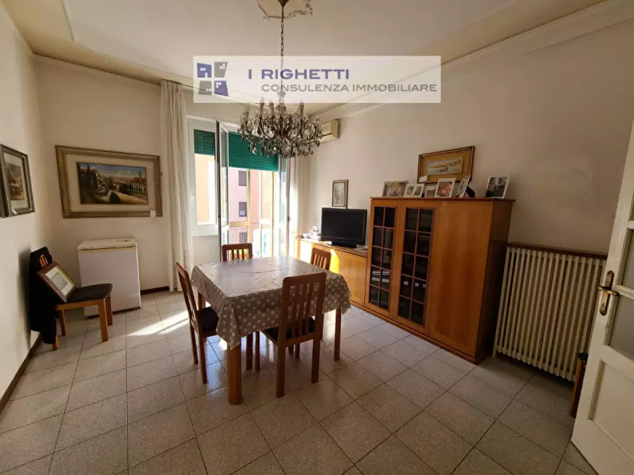 Immagine 1 di Appartamento in vendita  in Via Galileo Galilei a Verona