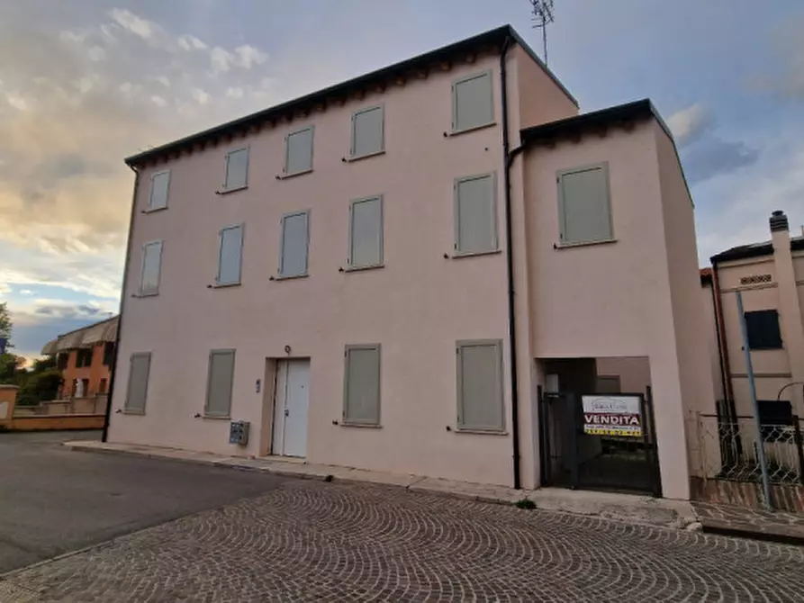 Immagine 1 di Casa bifamiliare in vendita  in VIA CANTONE a Reggiolo
